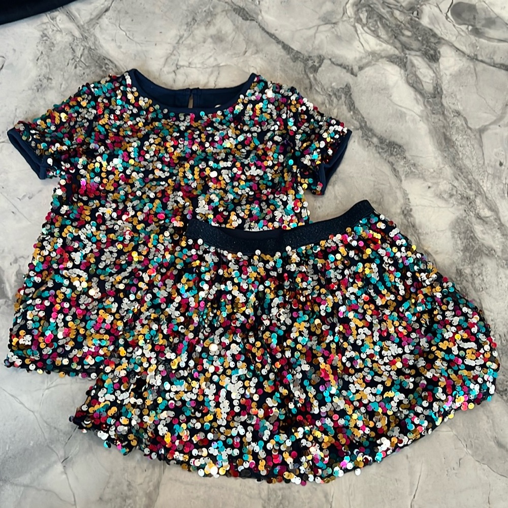 Sequin girls top and skirt set. Never worn too size 6 skirt size 5